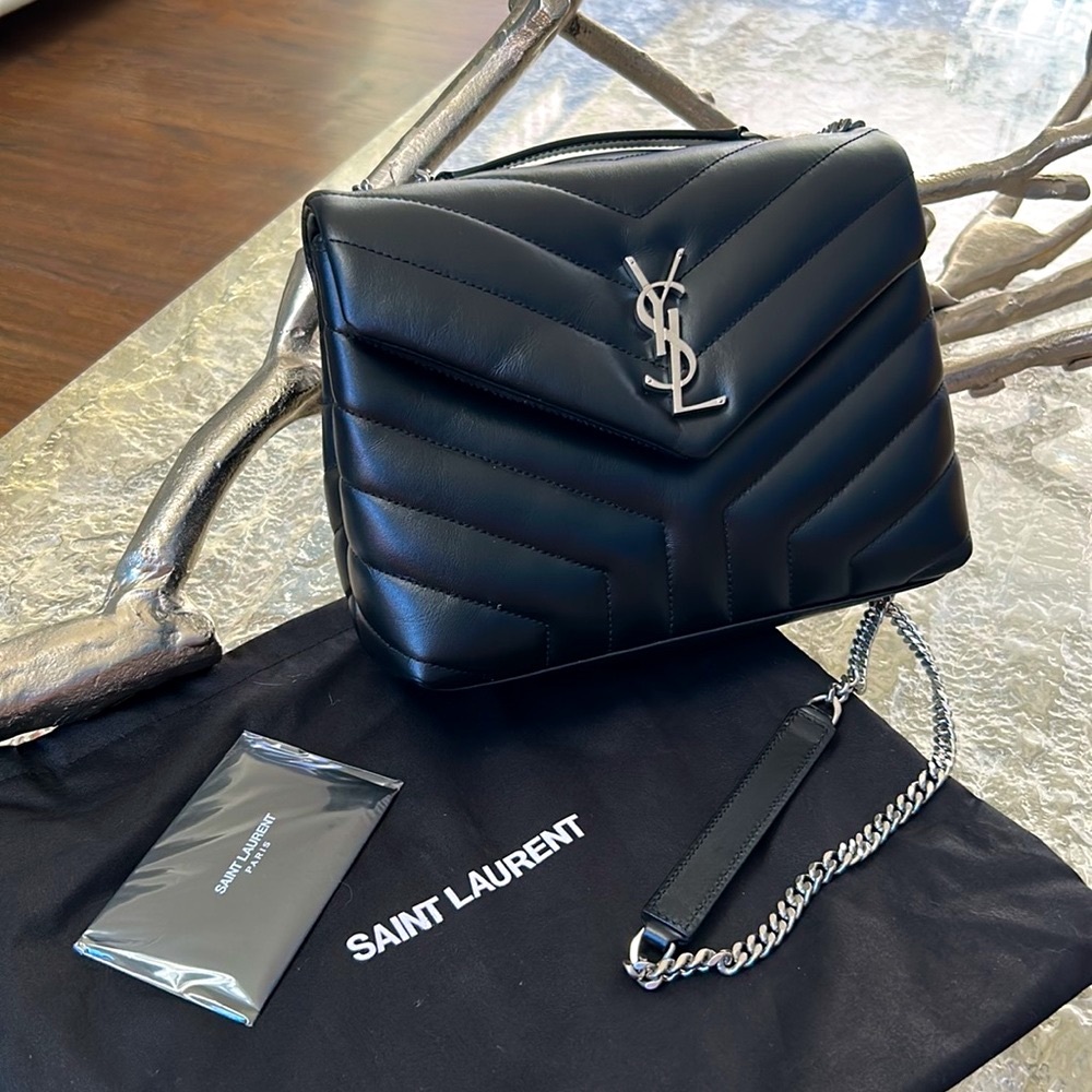 NWT YSL Loulou Small Matelasse Calfskin Flap Bag w/ Metal Straps - Picture 2 of 14